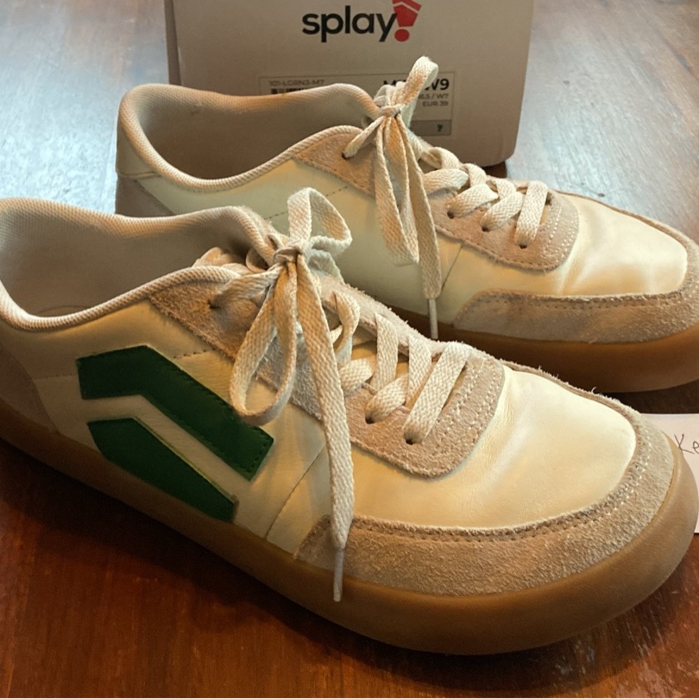 Splay 101 Letterman Green Women's 9 or Men’s 7 barefoot Sneakers EU 39